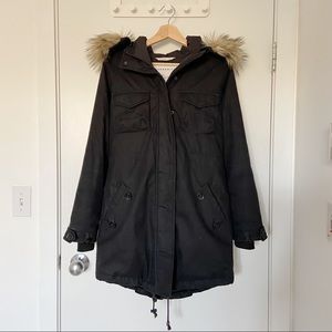 NEW • Aritzia • Community Paradigm Down Fill Fishtail Parka Sz XXS